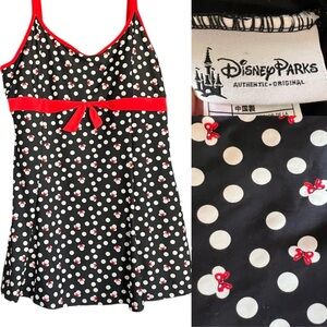 Disney Parks Minnie Mouse Swimsuit One Piece Skirted Black Red size XL